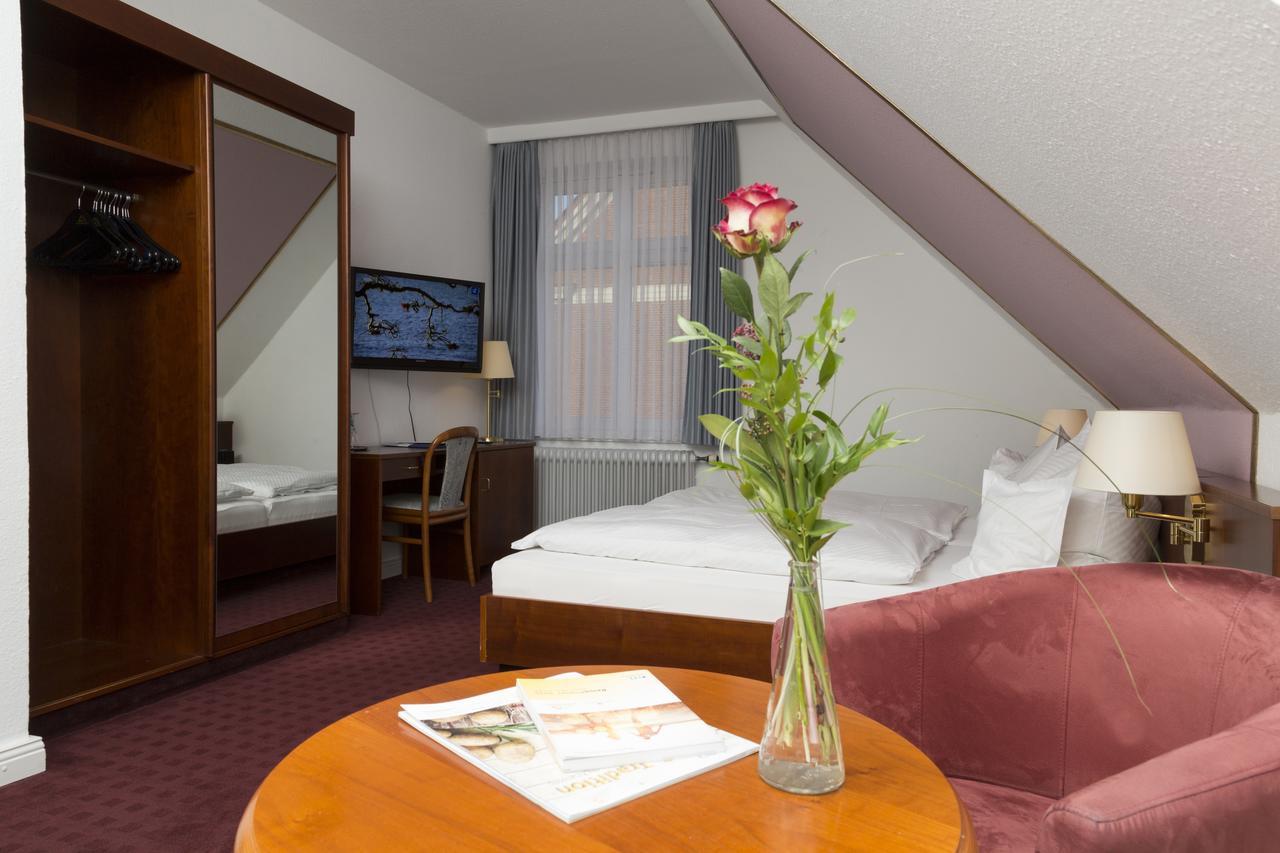 Ringhotel Residenz Витмунд Экстерьер фото