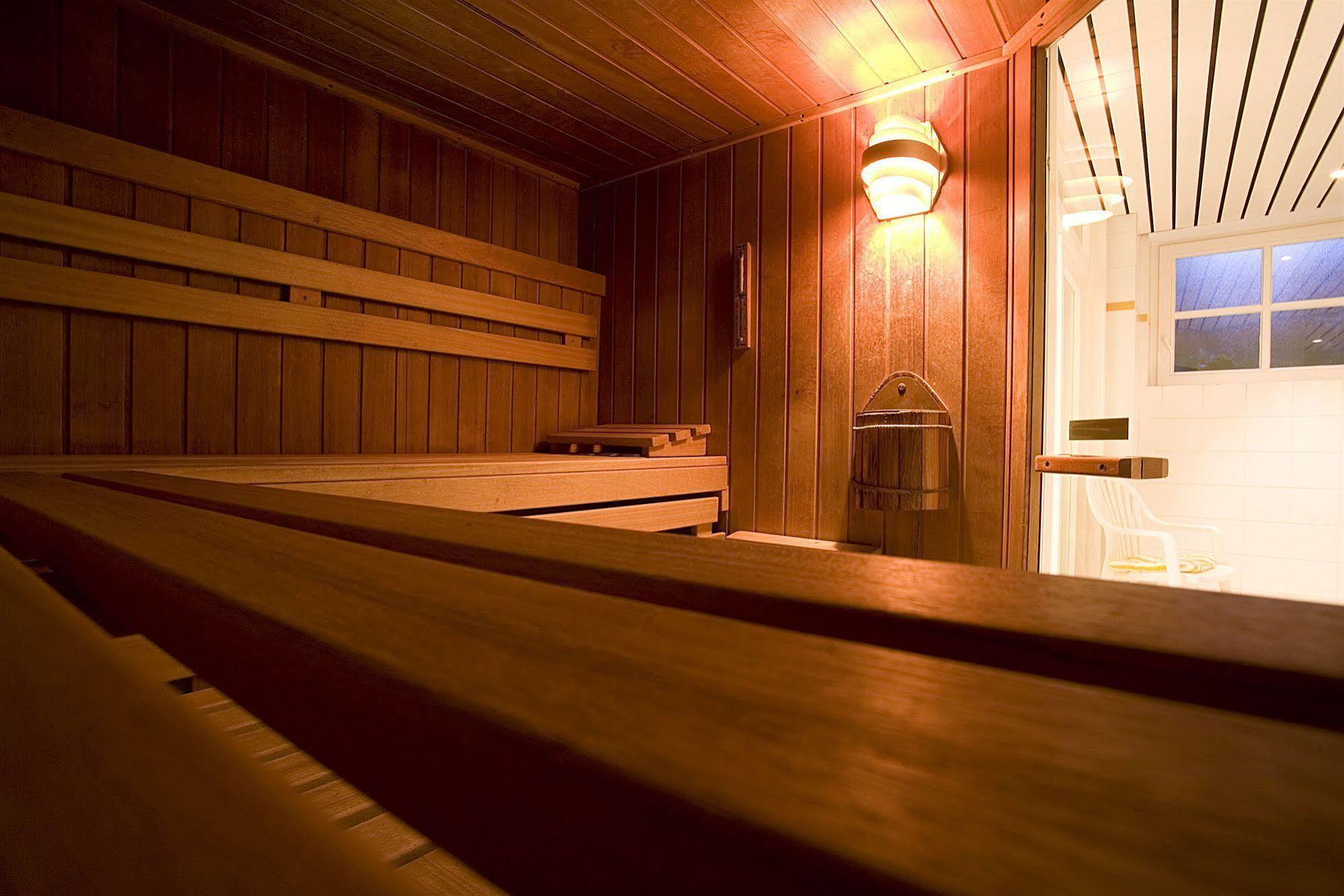 Ringhotel Residenz Витмунд Экстерьер фото